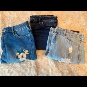 Bundle of Size 7 Hollister Jeans